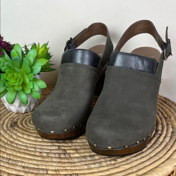 Dansko Shoes - Dansko Della Heeled Leather Clog Slingback 40